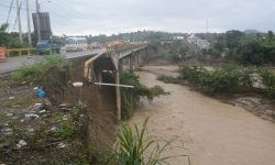 Lluvias dejan 96 comunidades aisladas y 31,000 desplazados